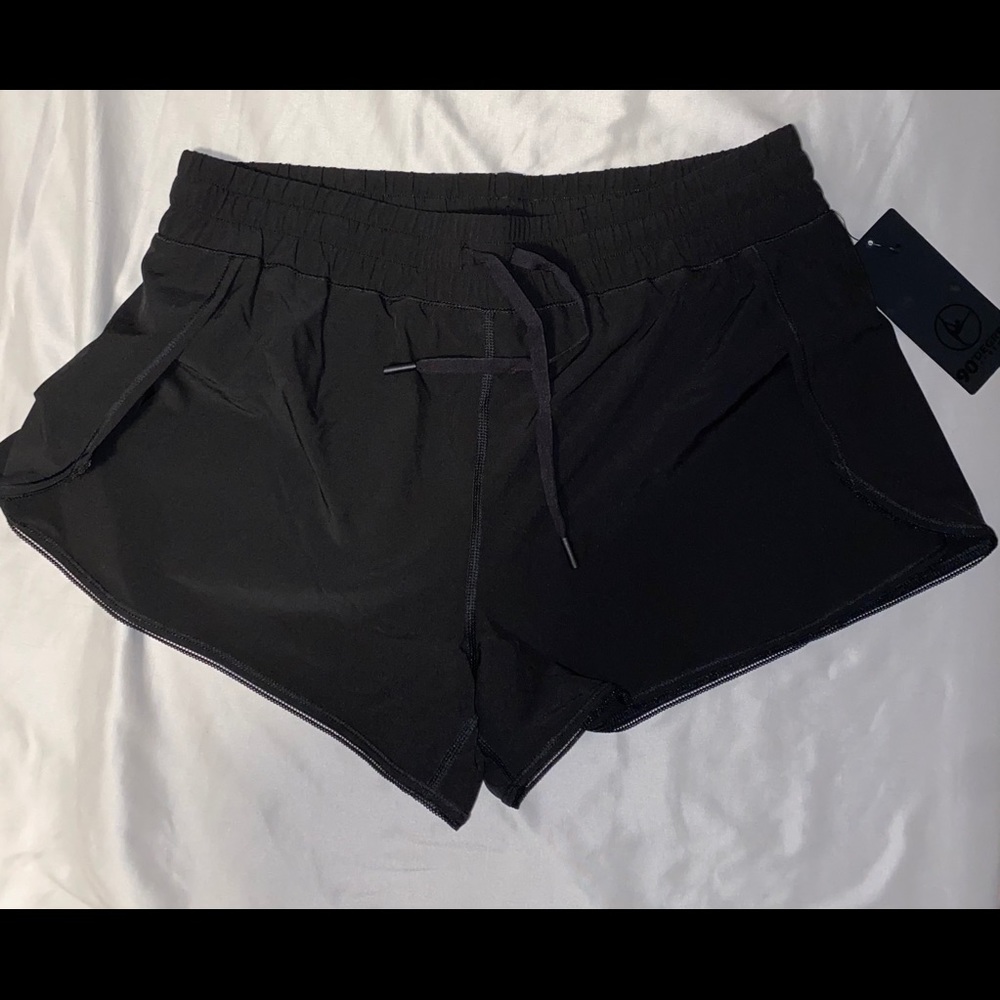 90 DEGREES shorts